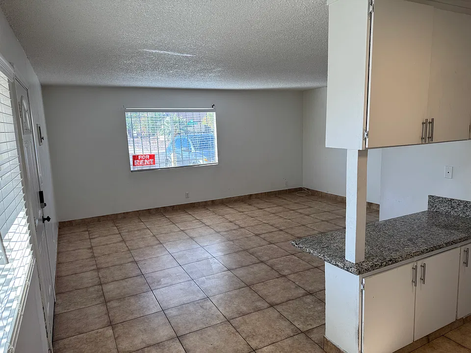 1613 Constantine Way #1