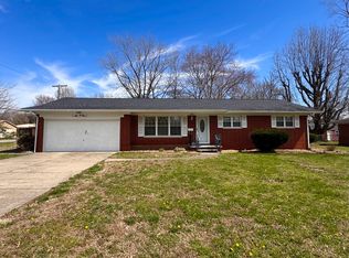 601 S Binkley St, West Frankfort, IL 62896