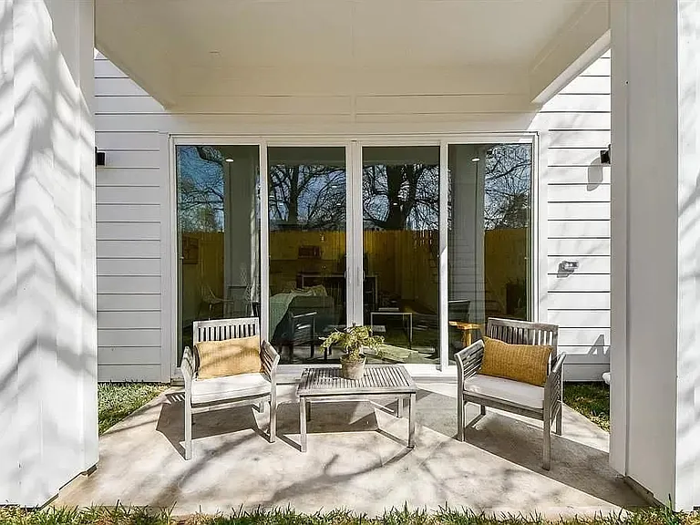 3609 Dennis St — Photo 32