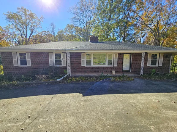 609 Memorial Drive Ext, Greer, SC 29651