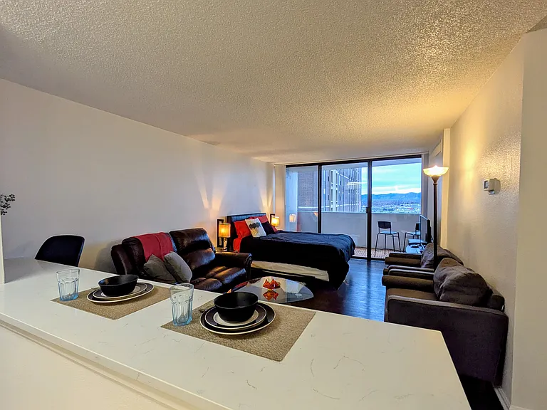 1020 15th St #21M — Photo 6