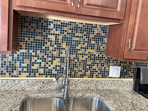 2nd image of 7861 Nordica Ave