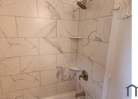4th image of 93 Woodward Ave #2