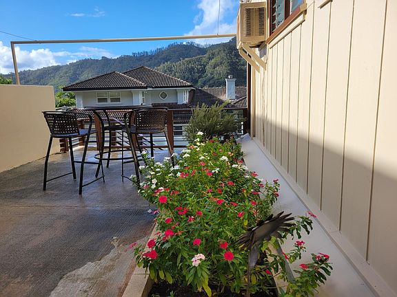 Private lanai and flower/herb garden with timed water system