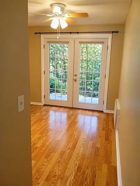 2 bed, 1.5 bath, 1150 sqft, $1,995 — Photo 3