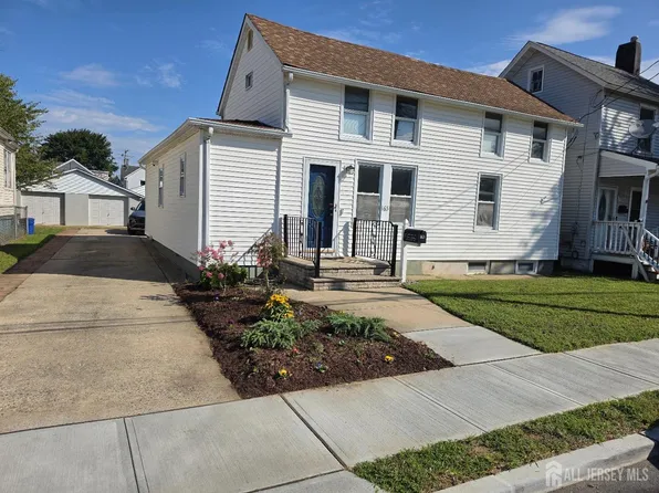 163 2nd St, Keyport, NJ 07735