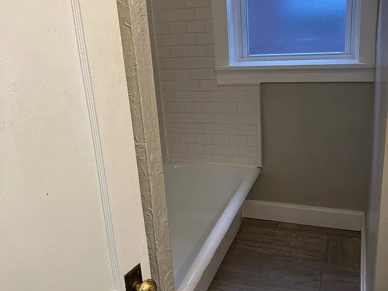 6528 Clayton Ave #1W — Photo 8