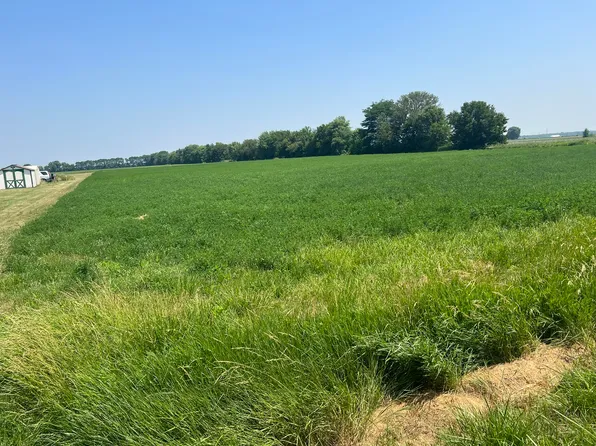 1730 E Dupont Rd, Morris, IL 60450