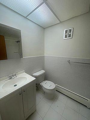 4th image of 142-12 Pershing Cres #3