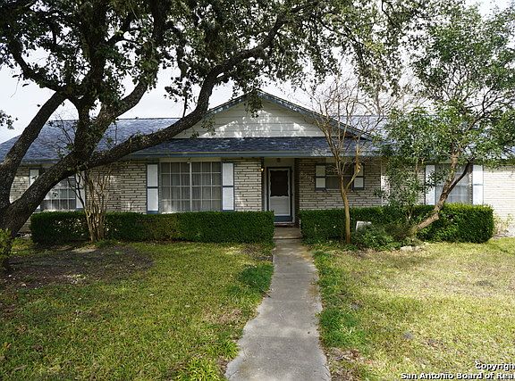 5th image of 8591 Brucks Dr