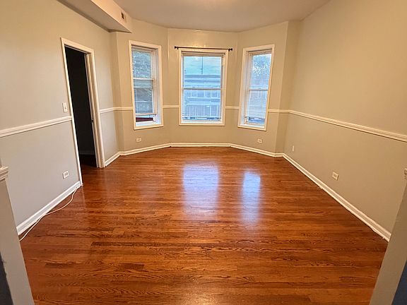 3rd image of 7354 S Perry Ave #2