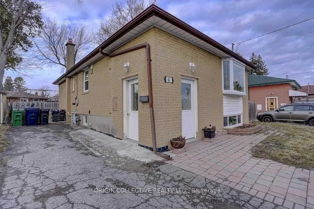 3 bed, $1,899 — Photo 1