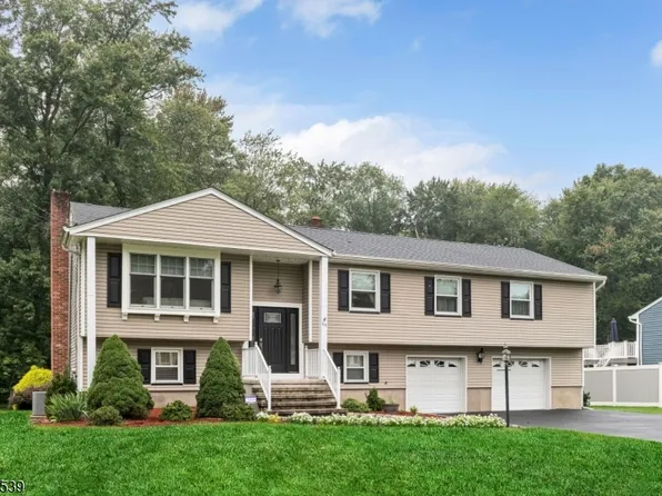 69 Forest Dr, Pequannock Twp., NJ 07444
