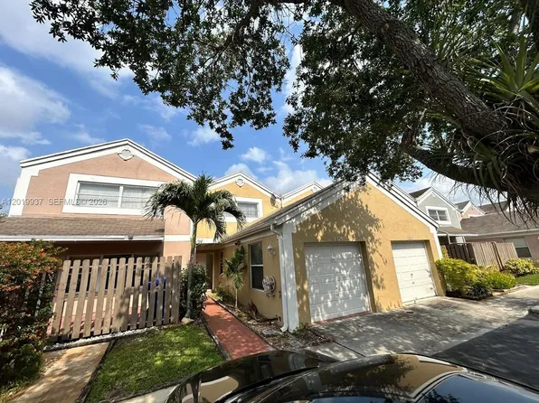 1325 NW 124th Ave #1325, Hollywood, FL 33026
