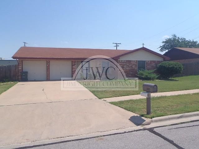 1st image of 2205 Peebles Dr
