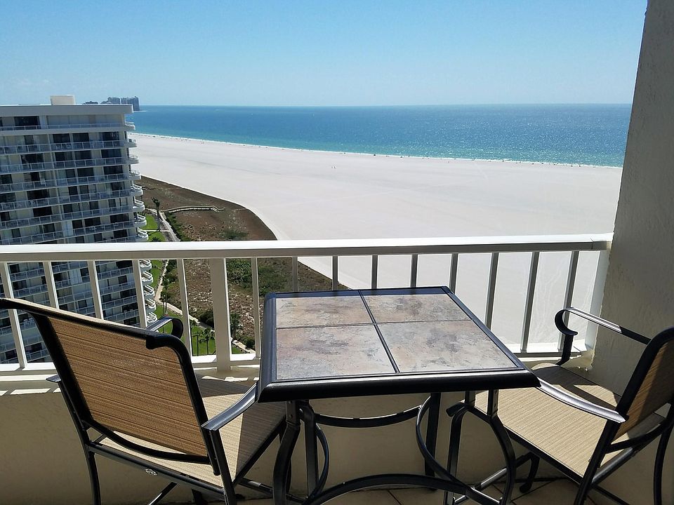1st image of 320 Seaview Ct APT 2004