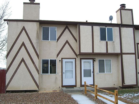 Front, 2d unit from left