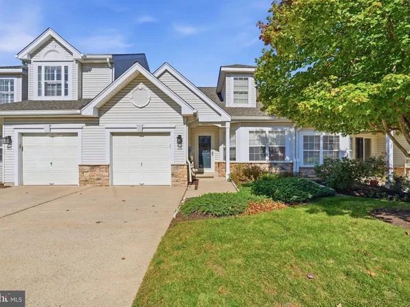116 Progress Dr, Doylestown, PA 18901