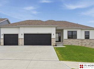 4715 N 210th Ave, Elkhorn, NE 68022