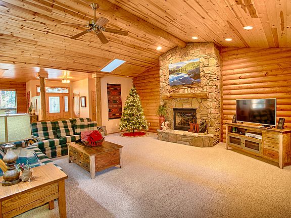 3rd image of 3875 Woodpecker Ln