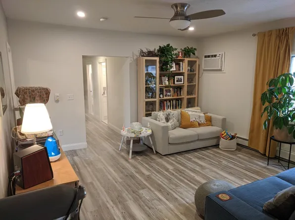 11 Nichols Ave #1, Watertown, MA 02472