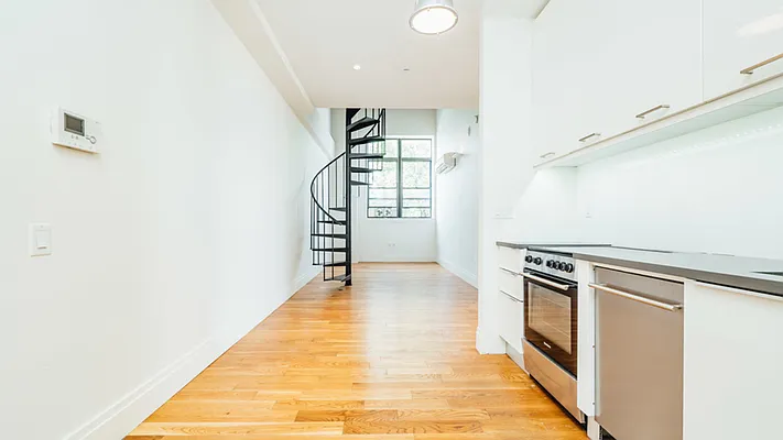 Rented by Nooklyn NYC LLC | media 38