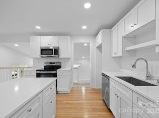 613 Bee Tree Rd, Swannanoa, NC 28778