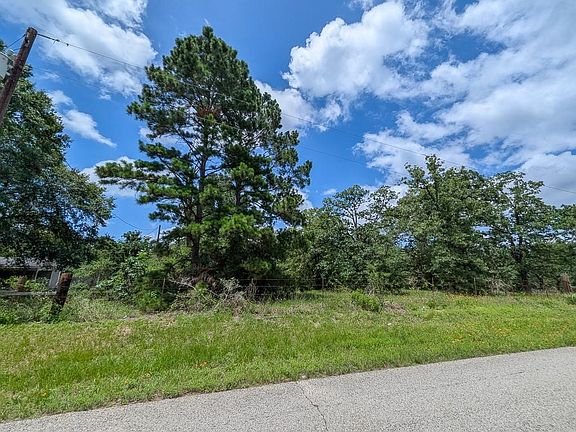 2nd image of 6041 County Road 302