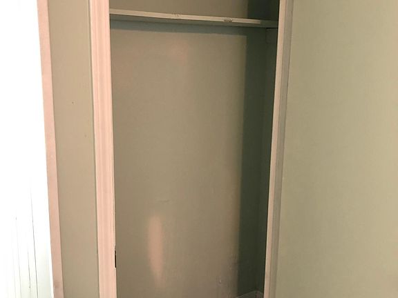 Living room - closet 1