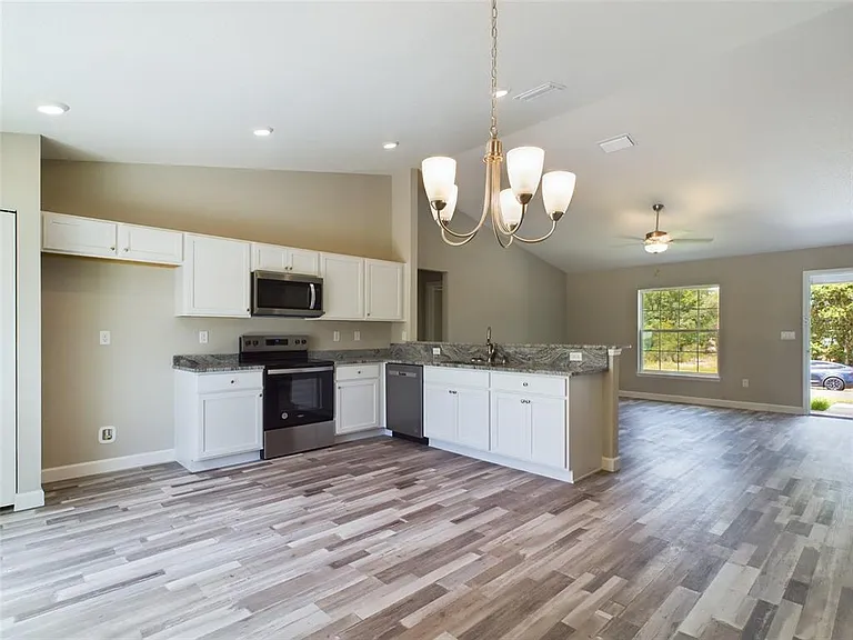 13215 SW 77th Ave — Photo 8