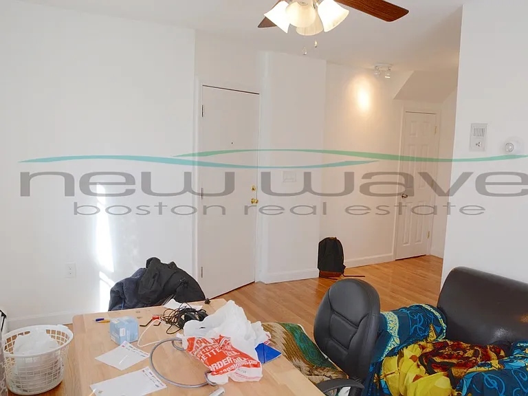 2 Greenwich St #1 — Photo 2
