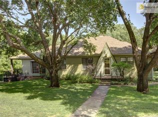 4816 Fontana St, Roeland Park, KS 66205