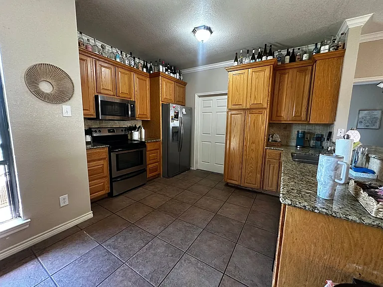 2528 S 3rd St — Photo 18