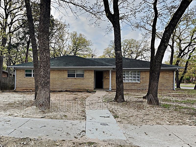 1st image of 1002 Glenhaven Ct
