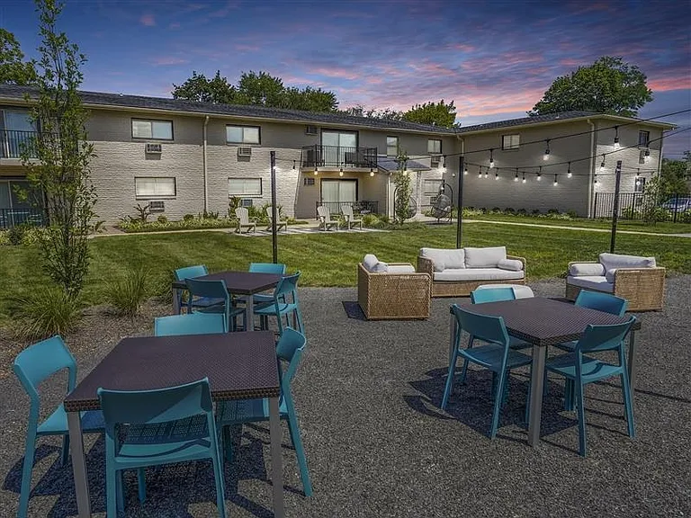 Outdoor Lounge