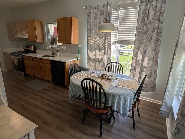 102 Rainflower Ln, Princeton Junction, NJ 08550