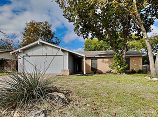 917 Harrington St, Cedar Hill, TX 75104