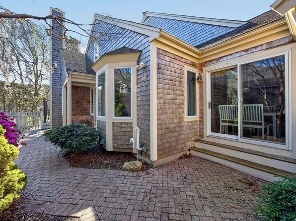 24 W Woods Cir #24, Yarmouth, MA 02657