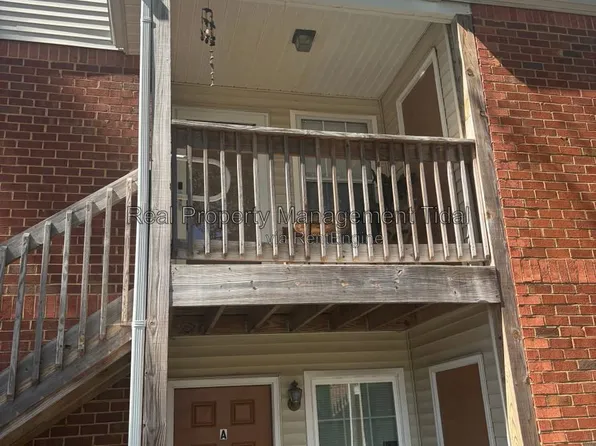 208 Quarter Trl APT C, Newport News, VA 23608