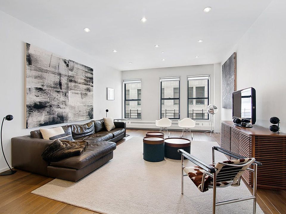 1st image of 21 Astor Pl APT 10A