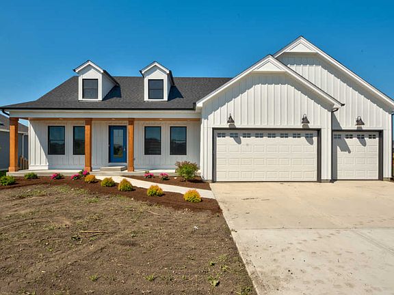 3rd image of 475 Deerfield Dr