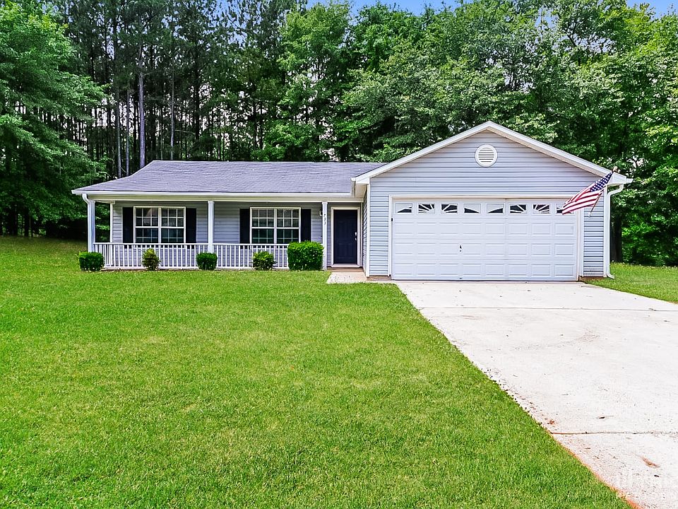 1st image of 733 Trickle Ln
