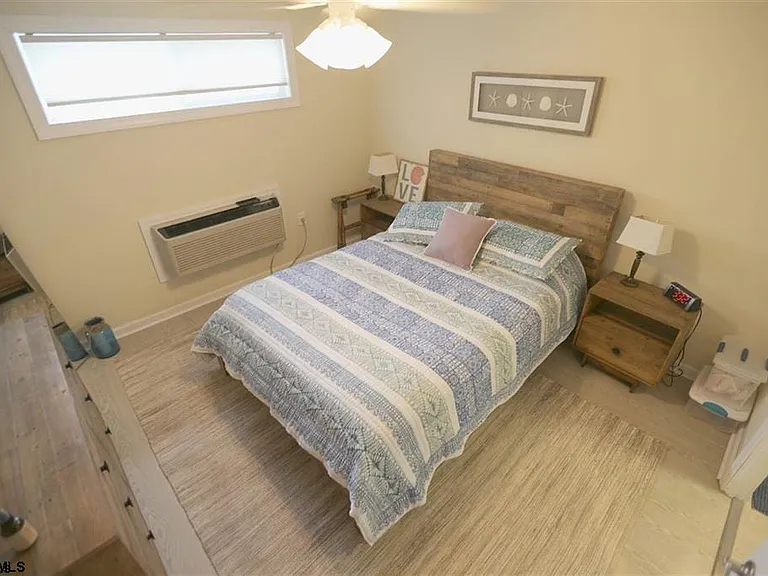 9510 Amherst Ave #116 — Photo 10