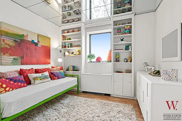 Sold by Wohlfarth & Associates Inc | media 17