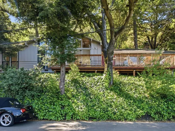 46 Underhill Rd, Orinda, CA 94563