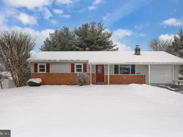 11 Rife Dr, Mechanicsburg, PA 17050