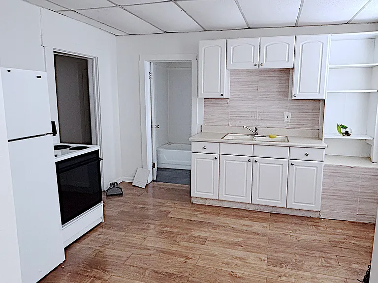 313 Circle Park Dr #1 — Photo 5