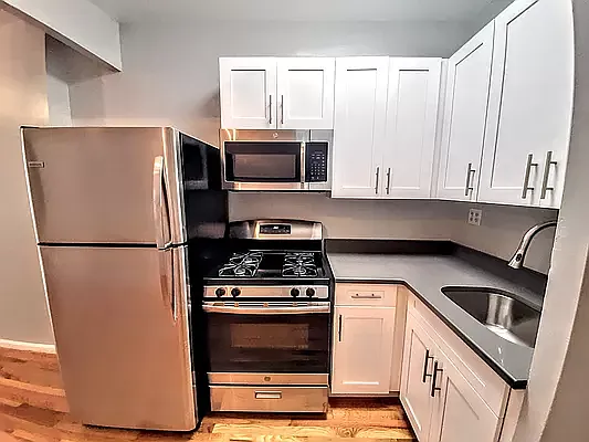 Rented by Friedman Mayer, LREB | media 10