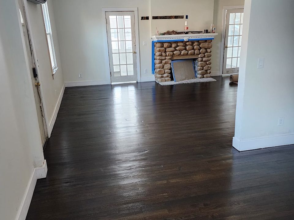 2nd image of 101 Sheffield St