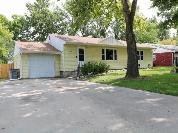1038 Peyton St, Emporia, KS 66801